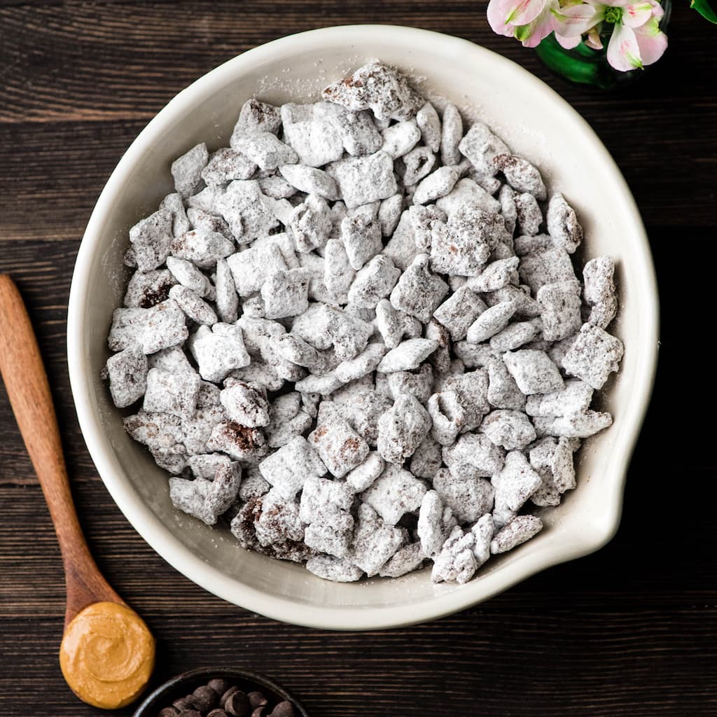 Puppy Chow Recipe (Muddy Buddies) - JoyFoodSunshine