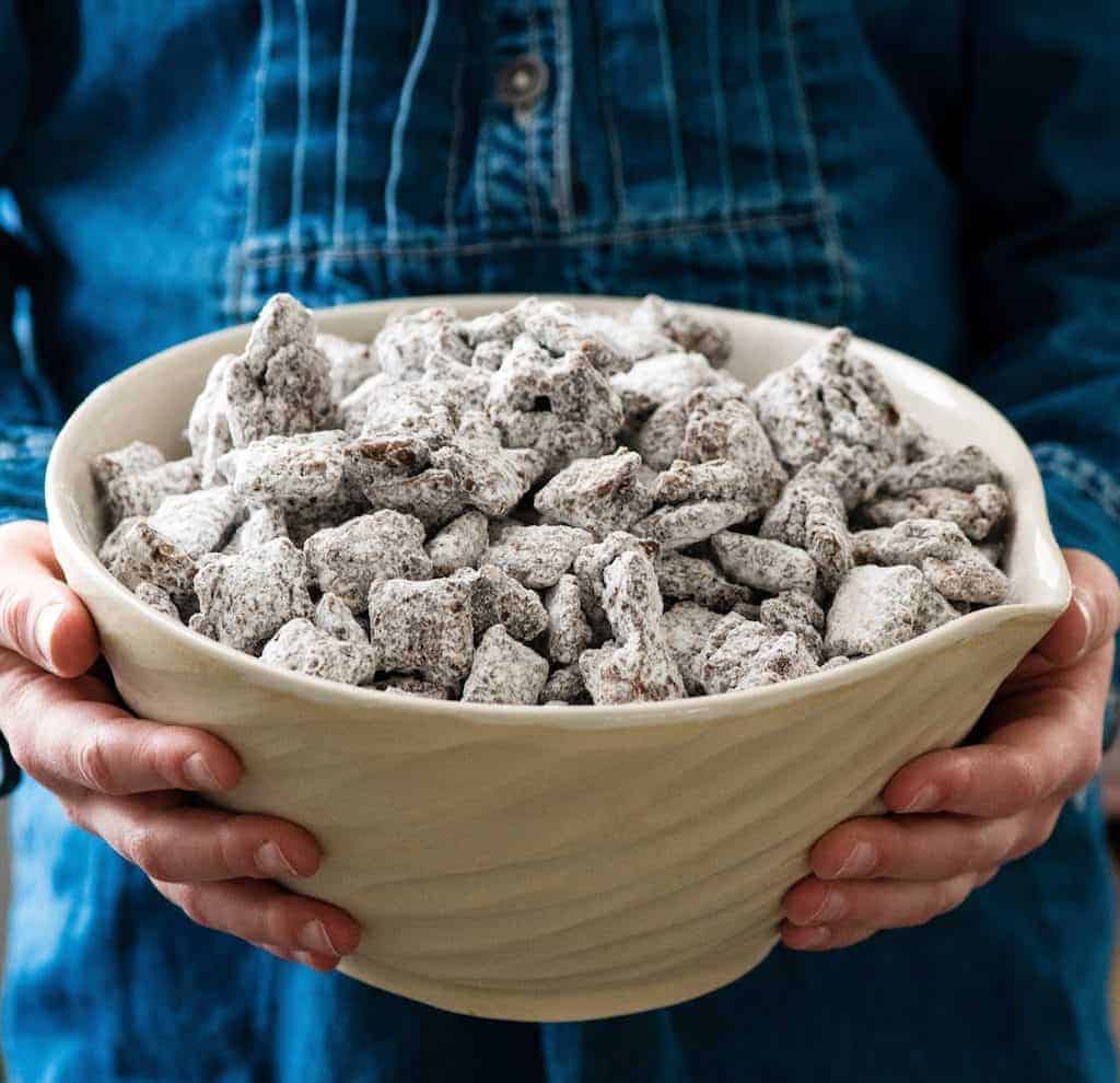 Puppy Chow Recipe (Muddy Buddies) - JoyFoodSunshine