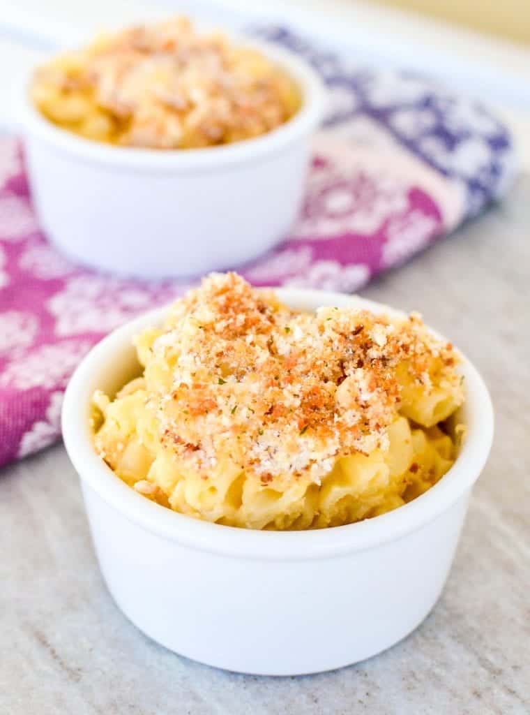 This Healthy Mac & Cheese recipe is gluten-free and loaded with protein! A quick & easy, healthy dinner recipe that your whole family will love!