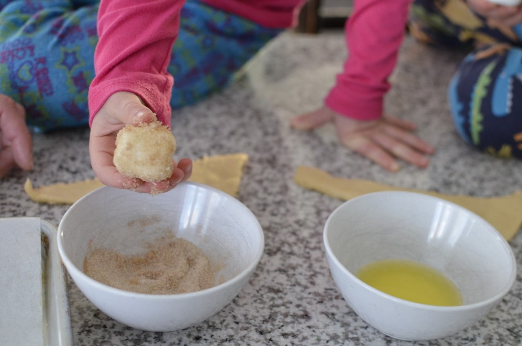 Resurrection Rolls! A great activity and recipe to teach kids the real meaning of Easter!