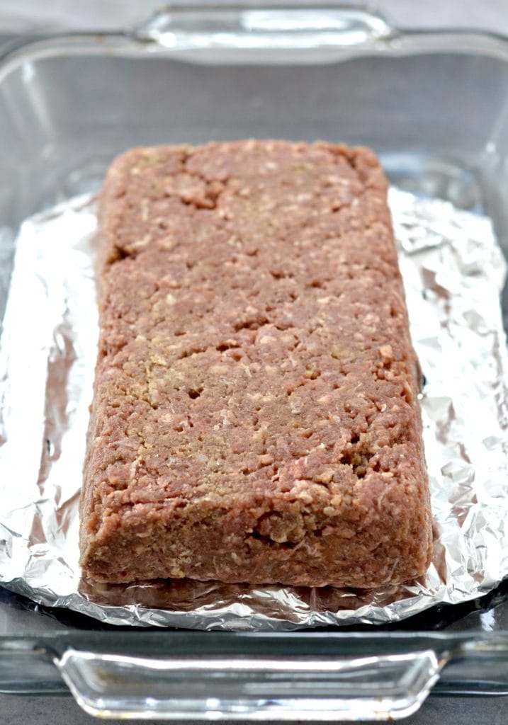 Gluten-free & Paleo-friendly Meatloaf Recipe! Traditional meatloaf gets a makeover! This healthier version is the perfect weeknight dinner! Husband & toddler approved! 