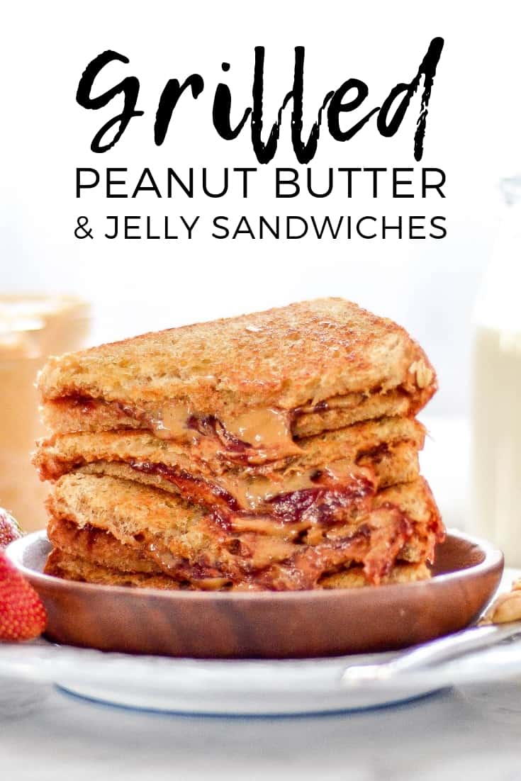 This Grilled Peanut Butter and Jelly Sandwich Recipe takes PB & J to the next level in the best way possible! It's made with 3 ingredients in 5 minutes and makes lunchtime extra special! #peanutbutterandjelly #PB&J #sandwich #recipe #peanutbutter #jelly #healthy