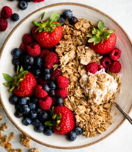 Homemade Granola Recipe - JoyFoodSunshine