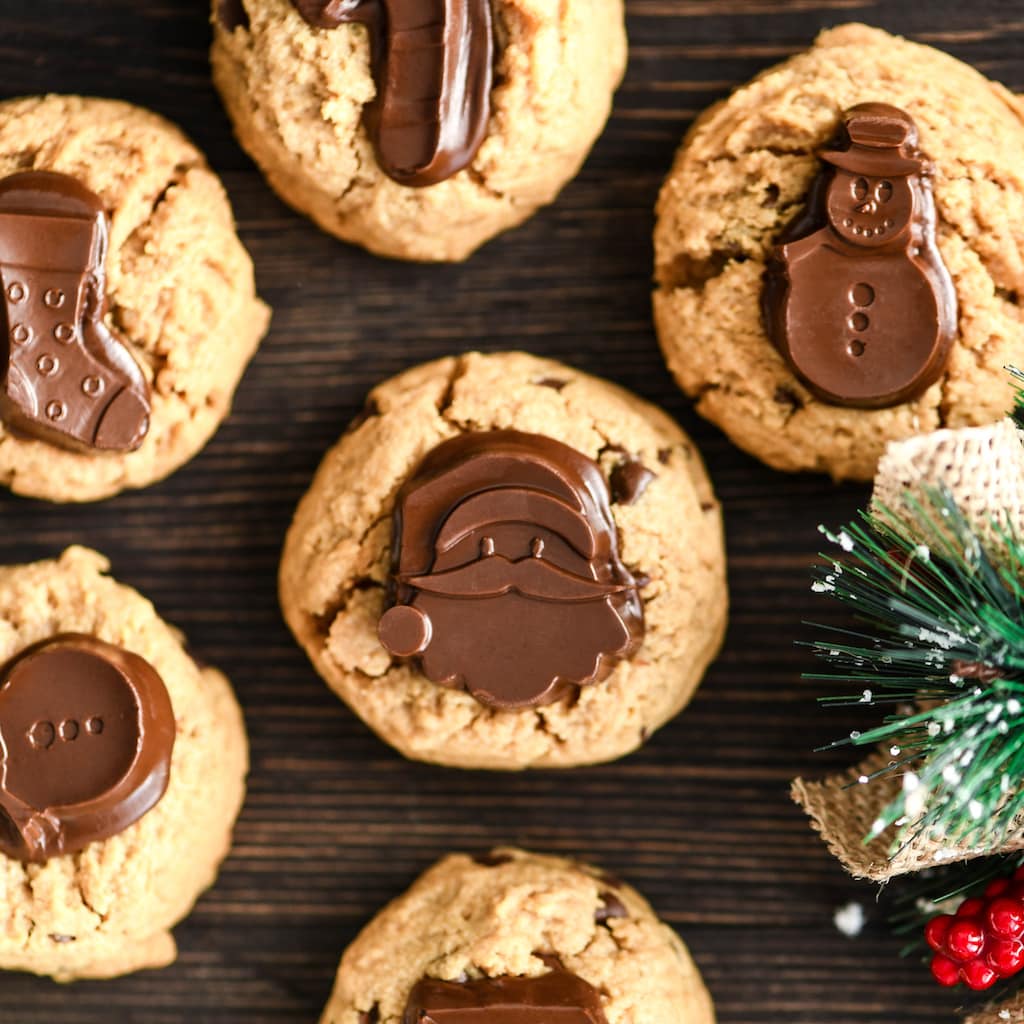 GlutenFree Peanut Butter Blossoms {Video}  JoyFoodSunshine