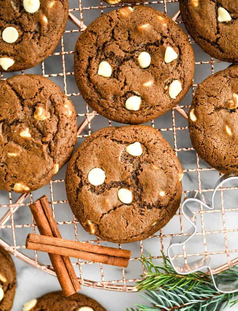 These White Chocolate Chip Gingerbread Cookies make the perfect holiday dessert. This classic recipe is so easy to make and encompasses all the best flavors of Christmas! #gingerbread #cookies #whitechocolate #christmas #holidays #baking #recipe