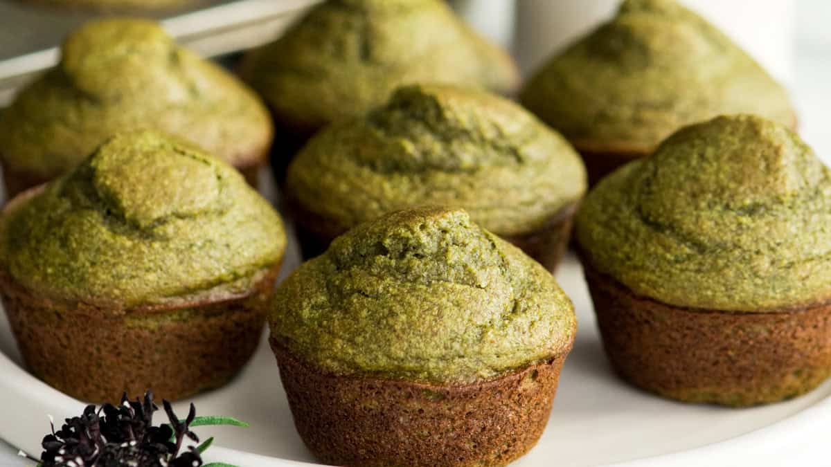 Spinach Muffins Recipe via JoyFoodSunshine