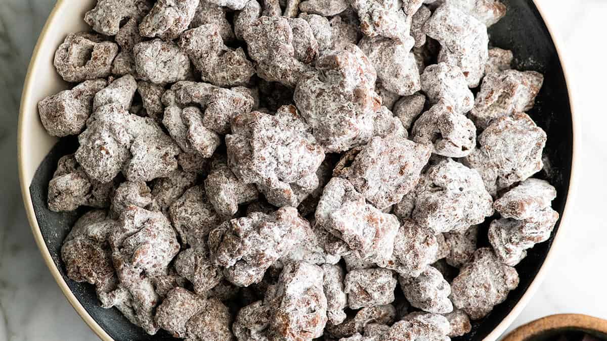 best-puppy-chow-recipe-muddy-buddies-2