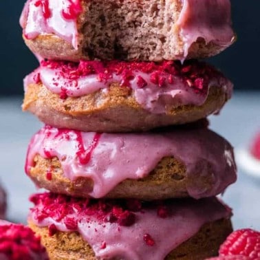 cropped-baked-raspberry-donuts-14.jpg