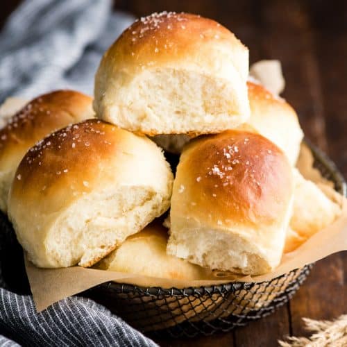 Dutch Oven Dinner Rolls