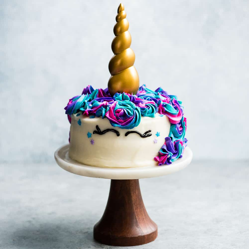 front view of a Unicorn Cake