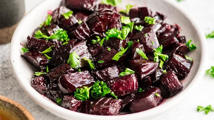 Balsamic Roasted Beets Recipe JoyFoodSunshine   Balsamic Roasted Beets Recipe 3 1 720x404 