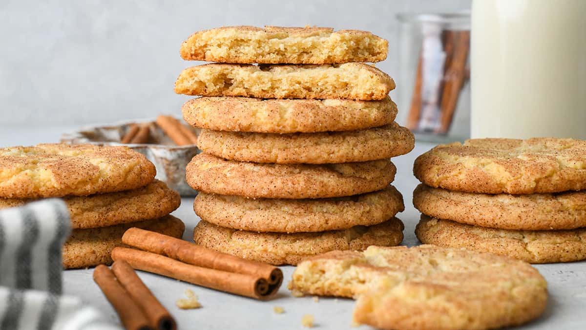 https://joyfoodsunshine.com/wp-content/uploads/2019/07/snickerdoodles-recipe-16x9-1.jpg