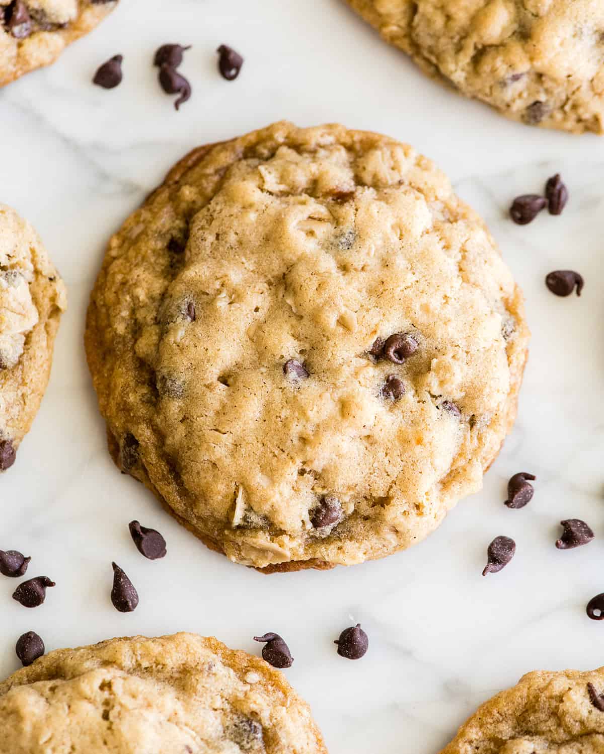 oatmeal cookies with chocolate chips
