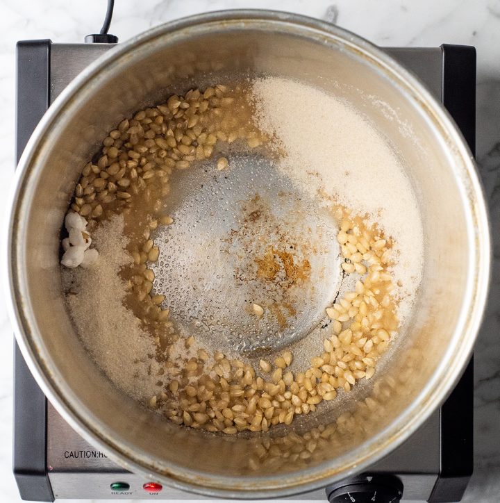 photo showing how to make kettle corn