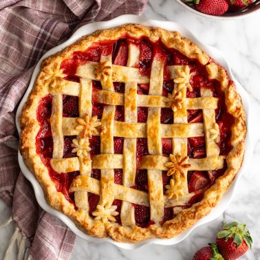 Fresh Strawberry Pie - JoyFoodSunshine