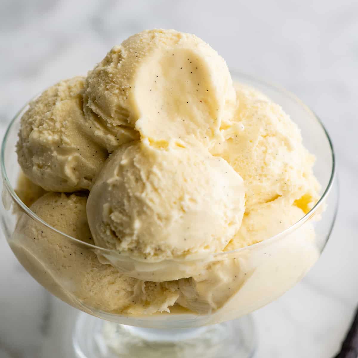 best vanilla ice cream in a glass dish