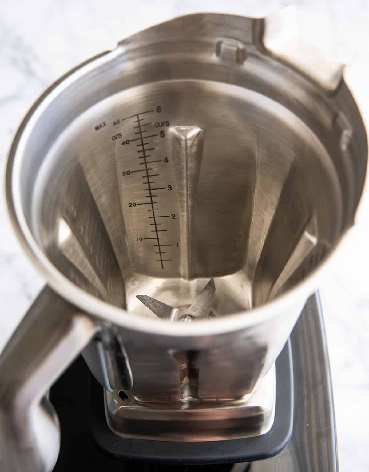 View of the inside of the Vitamix stainless steel blending container & measurement marks