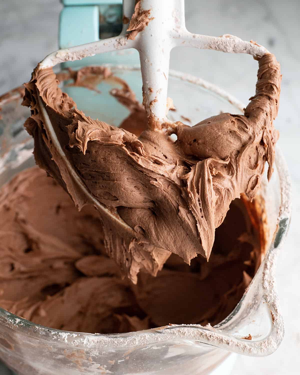 how to make chocolate buttercream frosting - final frosting on a paddle attachement