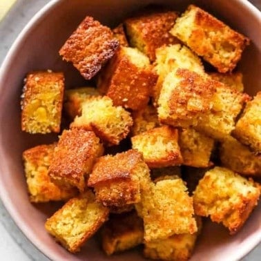 cropped-cornbread-croutons-recipe-3.jpg