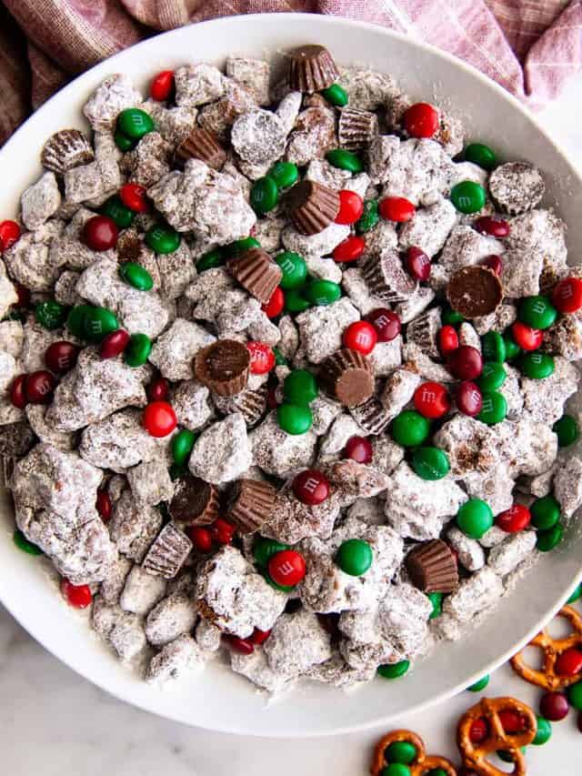 REINDEER FOOD RECIPE CHRISTMAS PUPPY CHOW STORY JoyFoodSunshine   Cropped Reindeer Food Recipe 3 