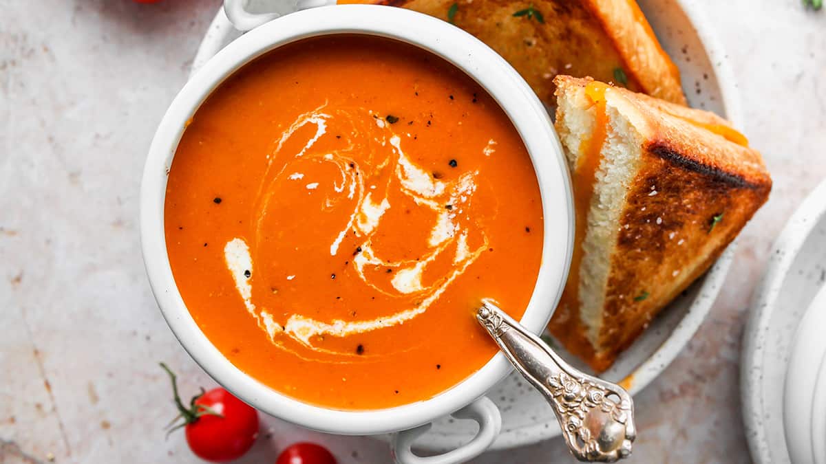 https://joyfoodsunshine.com/wp-content/uploads/2021/02/tomato-soup-recipe-16x9-2.jpg