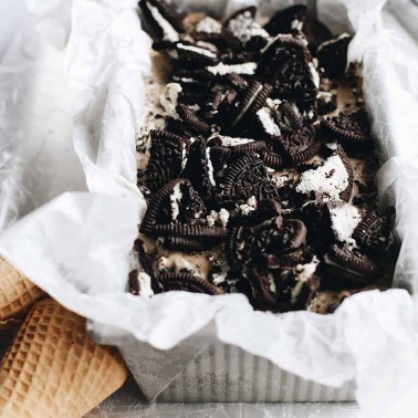 Cookies and Cream Ice Cream (Oreo Ice Cream) - JoyFoodSunshine