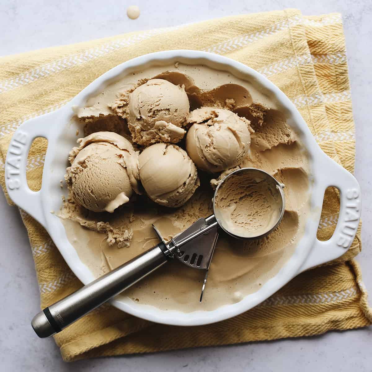 https://joyfoodsunshine.com/wp-content/uploads/2021/08/homemade-coffee-ice-cream-recipe-5.jpg
