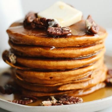 pumpkin-pancakes-recipe-16x9