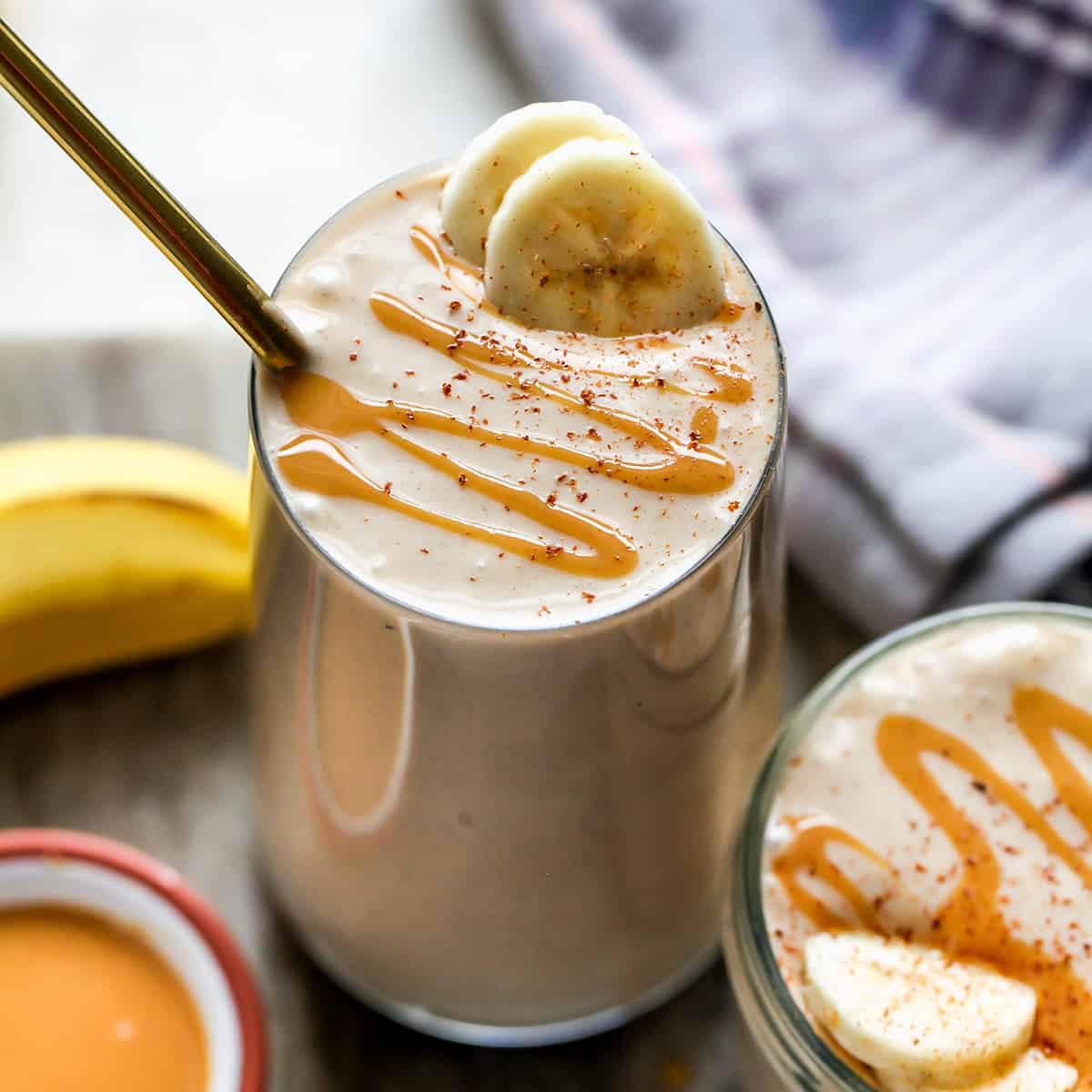 https://joyfoodsunshine.com/wp-content/uploads/2021/12/banana-peanut-butter-smoothie-recipe-3.jpg