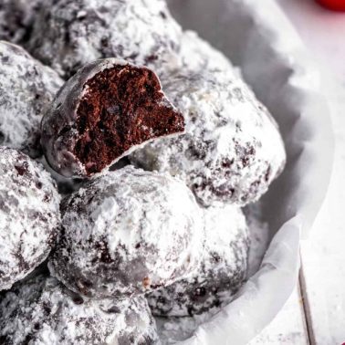 cropped-chocolate-snowball-cookies-recipe-9.jpg