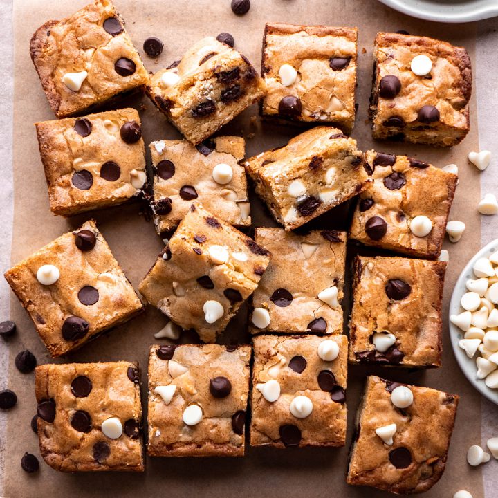 overhead view of 16 blondies cut into squares 
