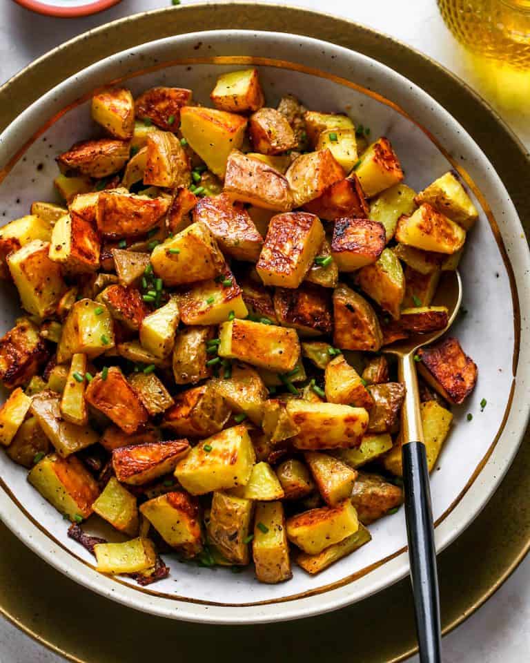 Crispy Oven Roasted Potatoes - JoyFoodSunshine