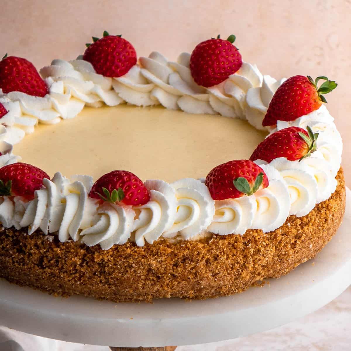 a cheesecake with a Graham Cracker Crust