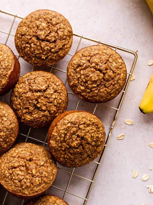 THE BEST BANANA OATMEAL MUFFINS STORY