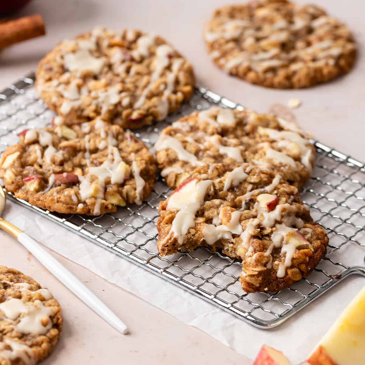 4 Oatmeal Apple Cookies on a wire cooling rack 