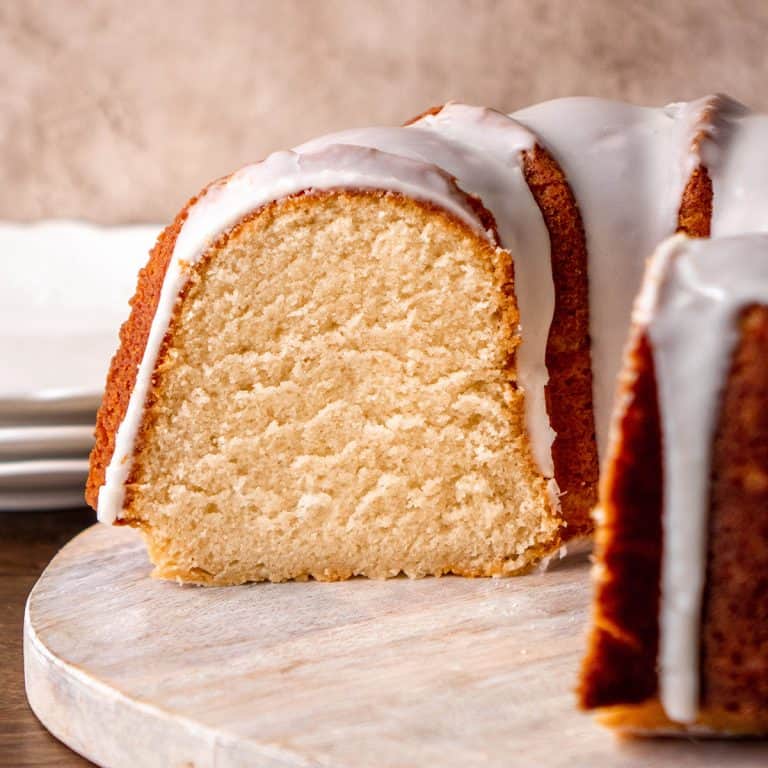 Vanilla Bundt Cake - JoyFoodSunshine