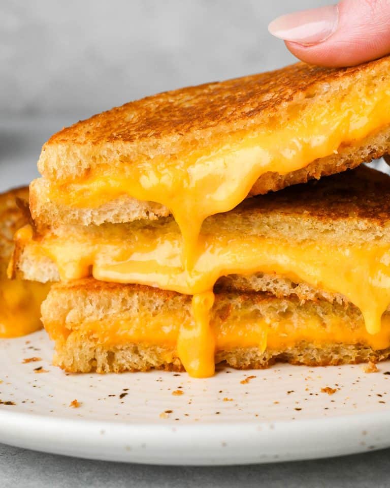 Best Grilled Cheese Sandwich - JoyFoodSunshine