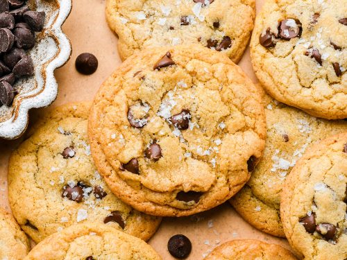 https://joyfoodsunshine.com/wp-content/uploads/2023/01/brown-butter-chocolate-chip-cookies-recipe-4-500x375.jpg