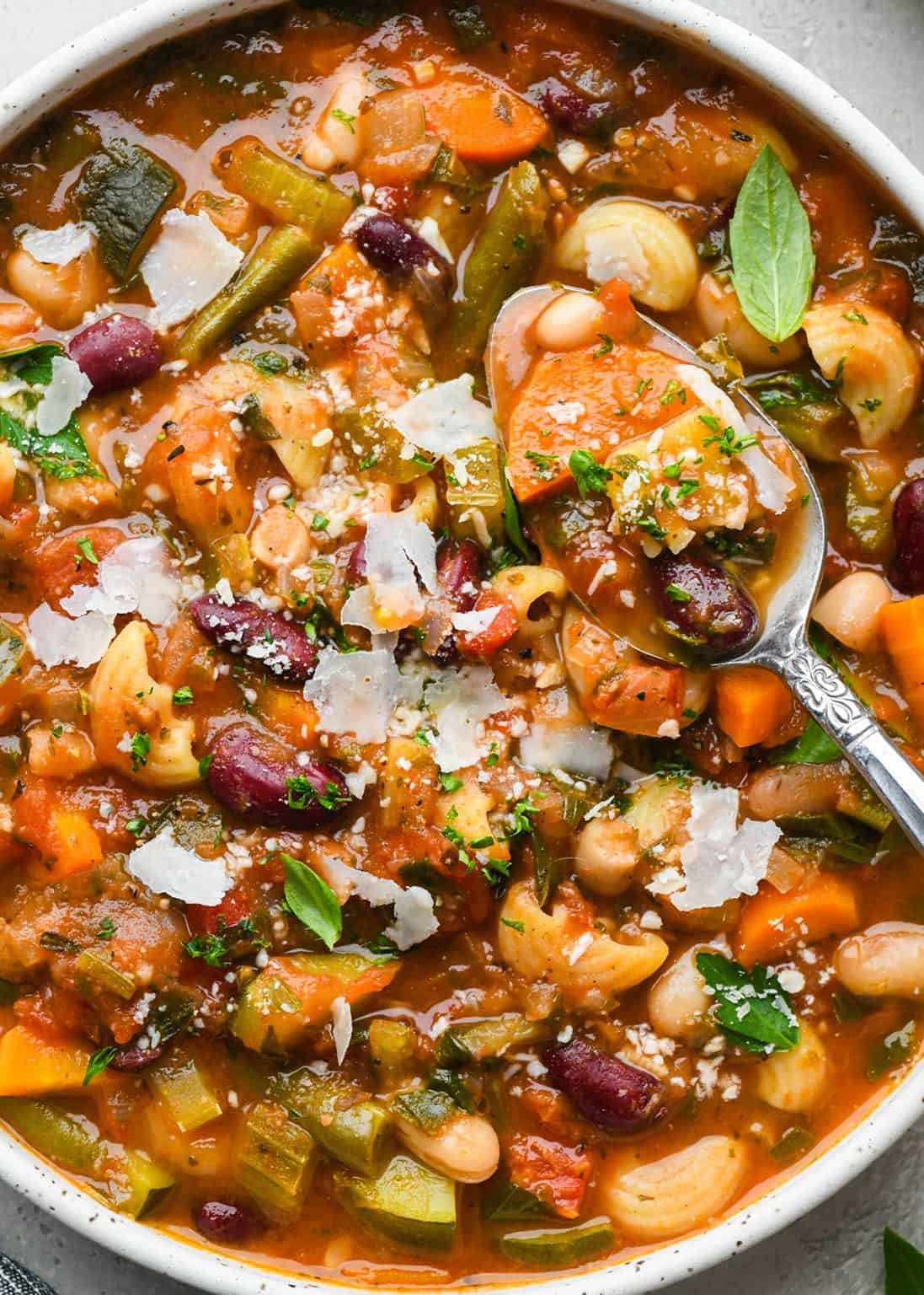 Minestrone Soup Recipe - JoyFoodSunshine