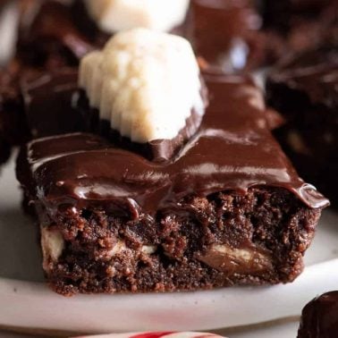 cropped-peppermint-brownies-recipe-1x1-1.jpg