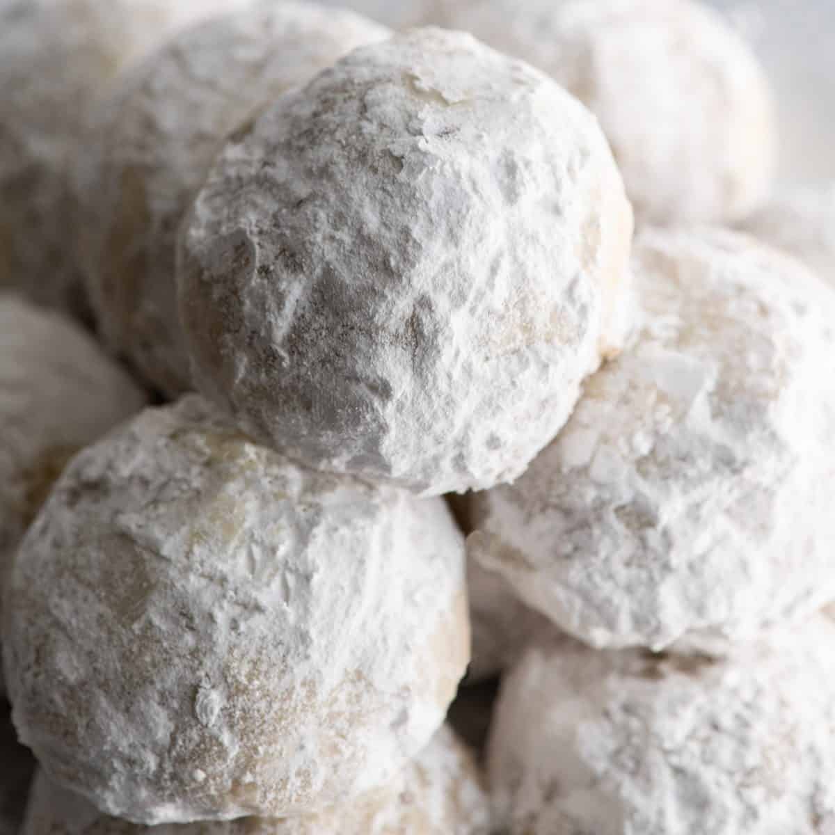 Best Christmas Cookies - pecan snowball cookies