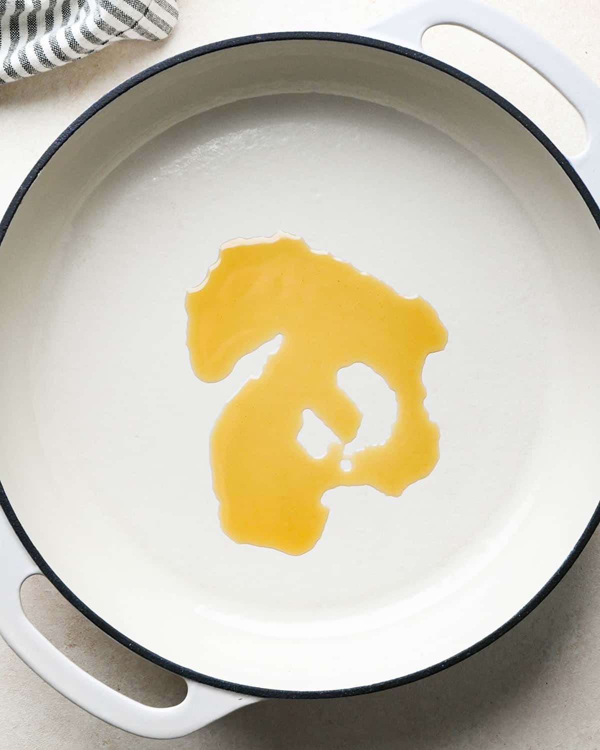 sesame oil in a pan 
