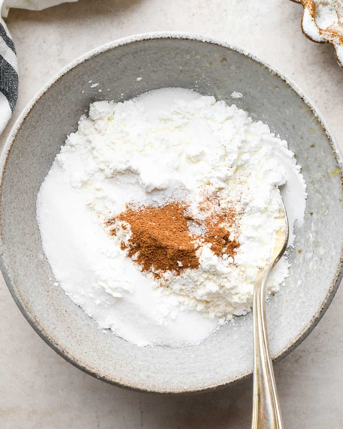 how to make Mixed Berry Pie - dry ingredients in a bowl before mixing