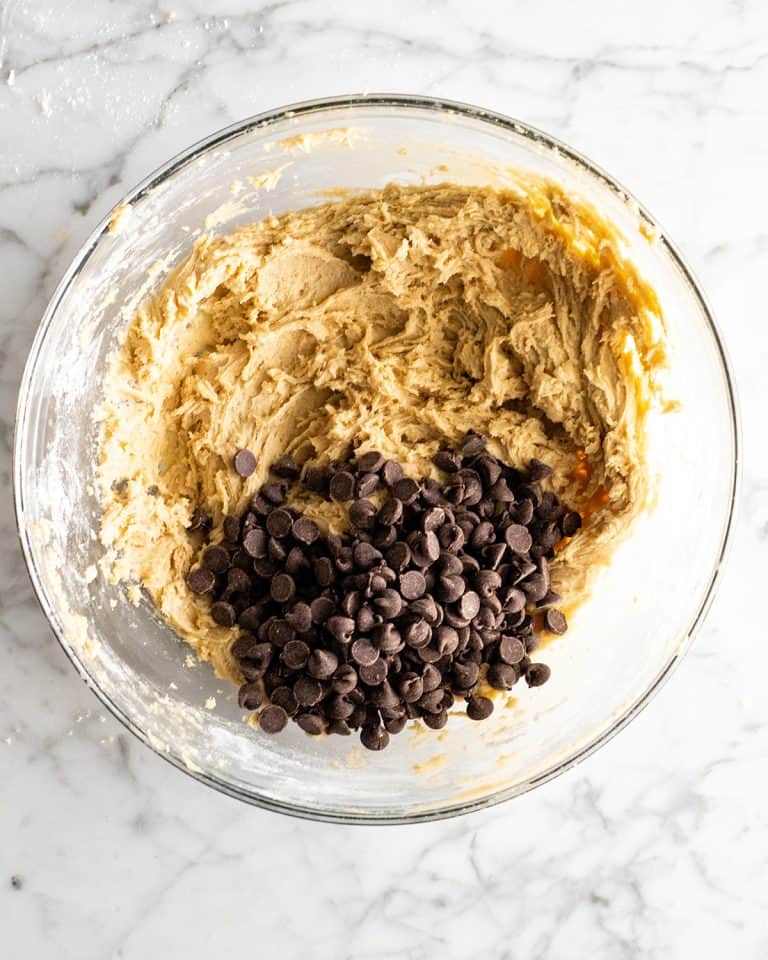 Chocolate Chip Skillet Cookie (Pizookie) - JoyFoodSunshine