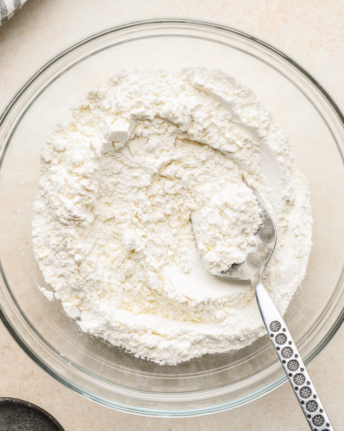 dry ingredients in a glass bowl after mixing