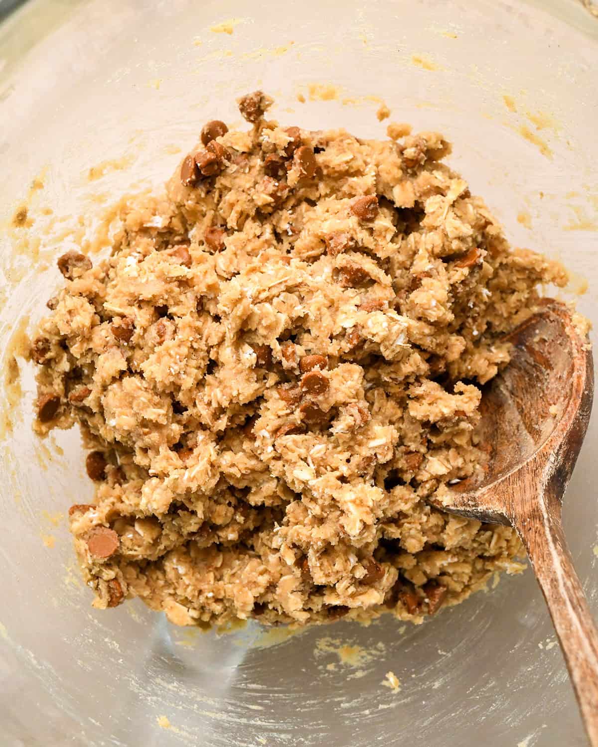 How to Make Iced Oatmeal Cookies - dough after mixing in cinnamon chips