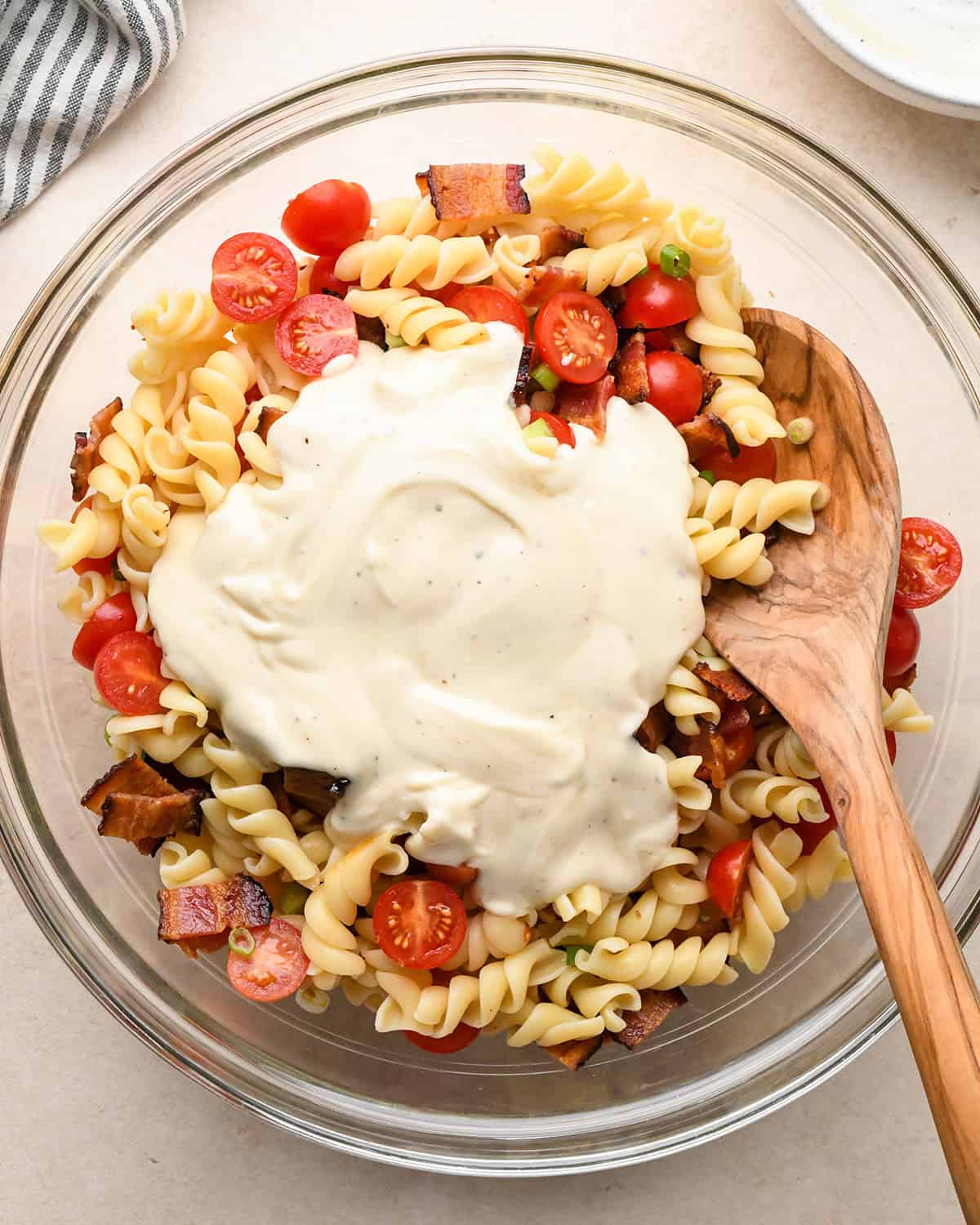 how to make BLT Pasta Salad Recipe - dressing added before stirring