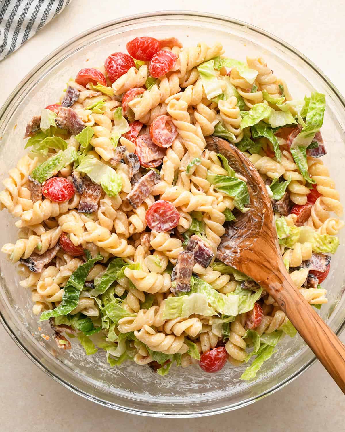 how to make BLT Pasta Salad Recipe - after stirring in lettuce