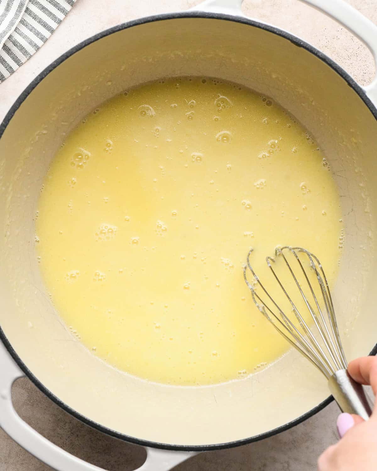 how to make Cacio e Pepe Pasta - sauce after pasta water has been whisked in