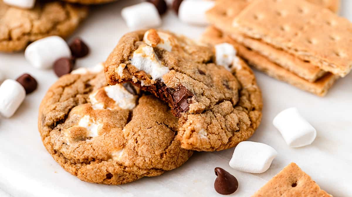 S'mores Cookies - JoyFoodSunshine